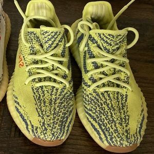 Yezzy boost 350 yellow zebra size 6.5